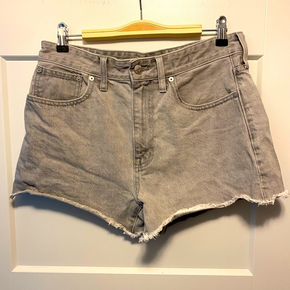 Madewell light gray jean cut off shorts